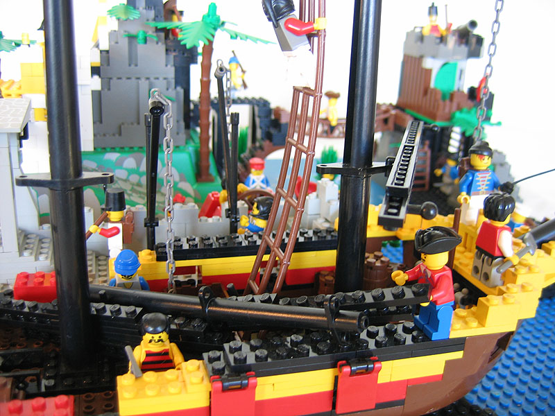 lego_pirate_shipyard_020.jpg