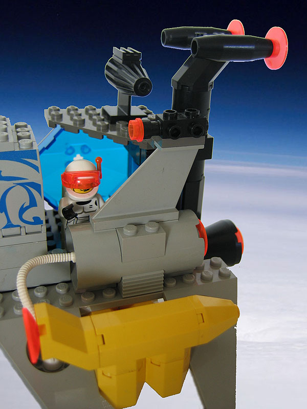 lego_space_station_004.jpg