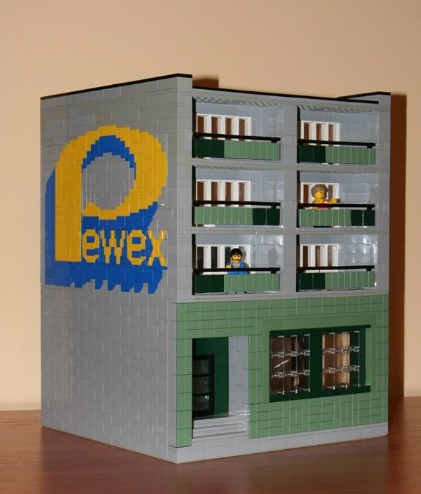 pewex1.jpg