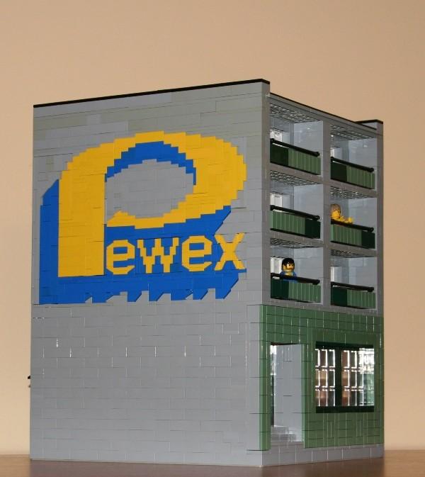 pewex2.jpg