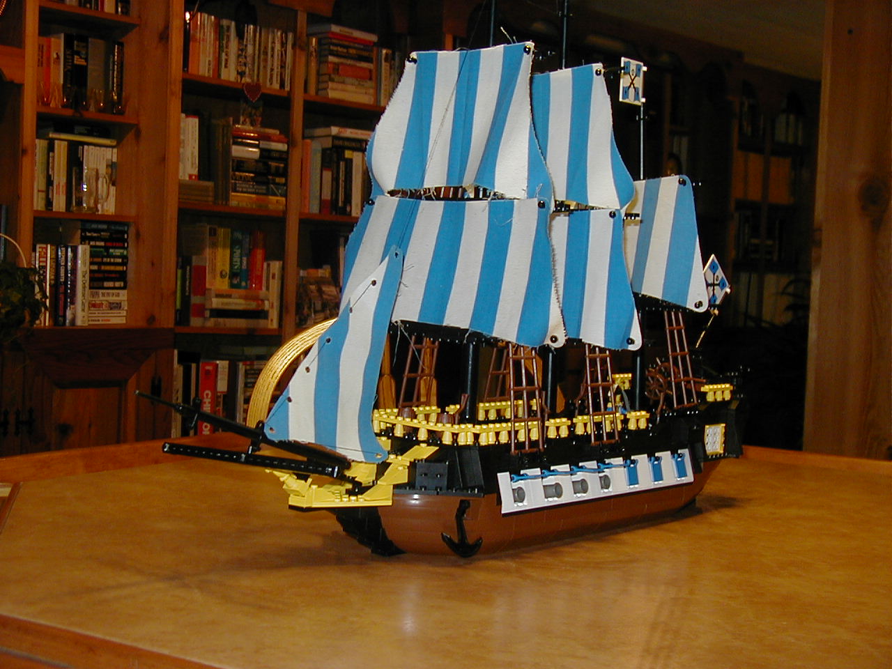 ship2.jpg