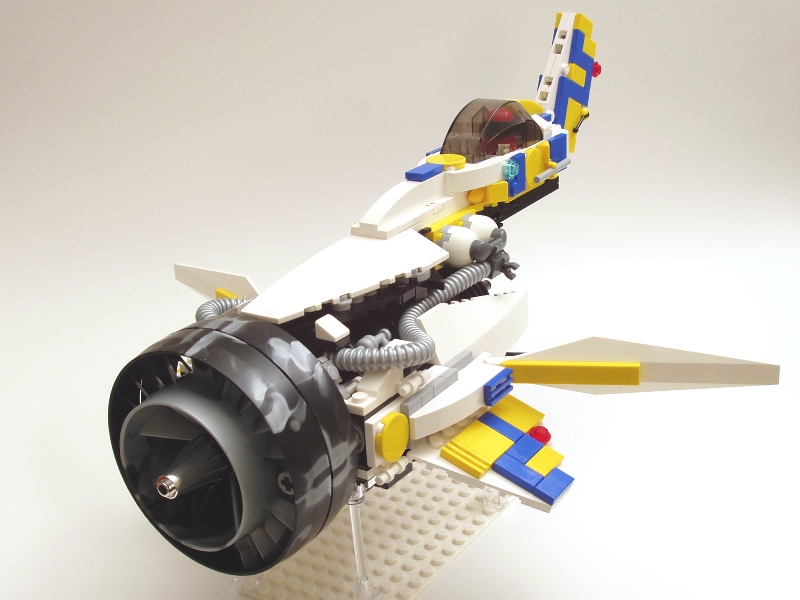 ssdr015astratoguppy01.jpg