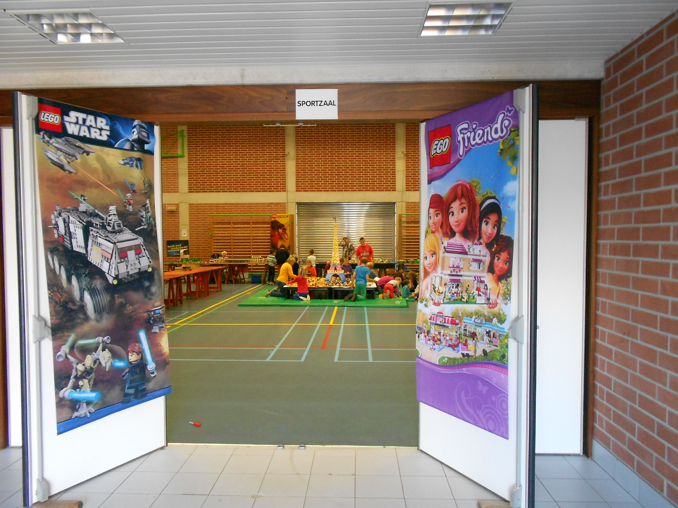 01_ingang_sportzaal.jpg
