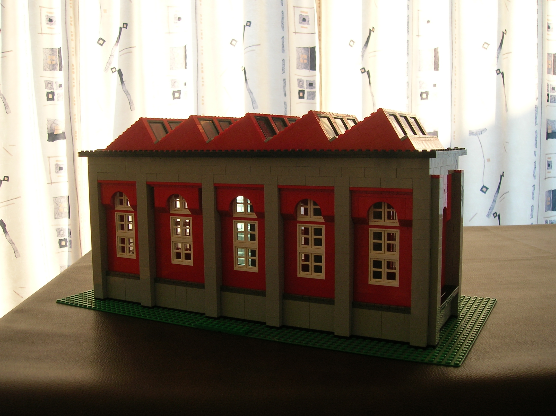 moc_de_fabriekshal_2007_backview.jpg