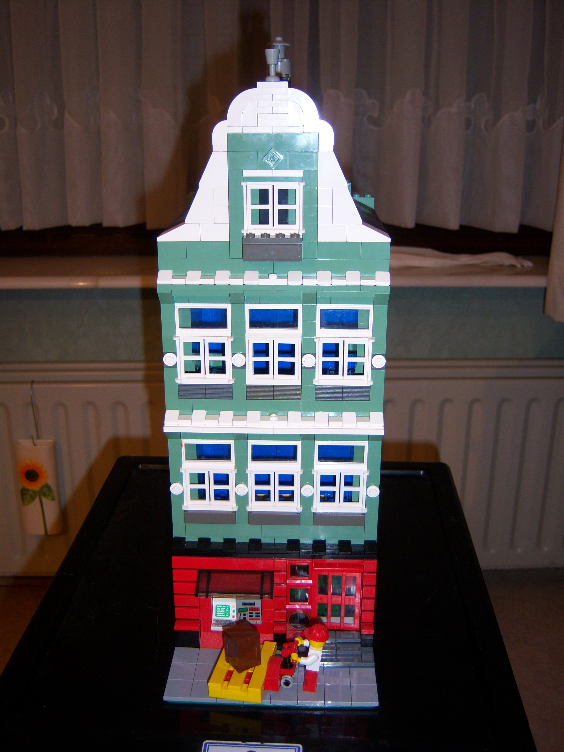 sandgreen_house_front.jpg