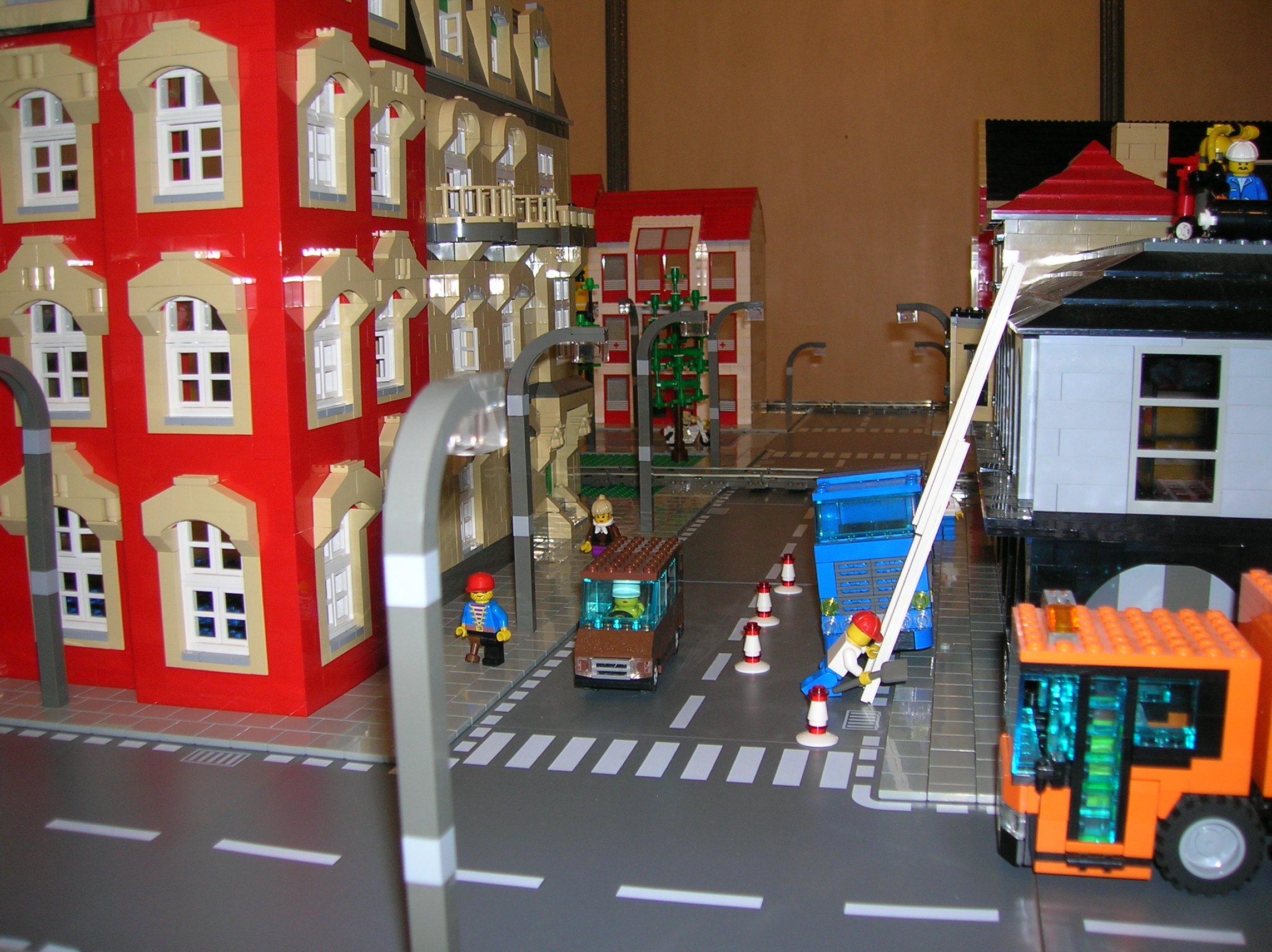 modelma2007_layout04.jpg