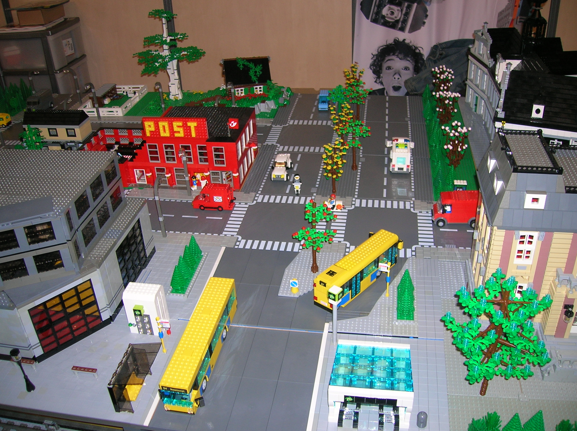 modelma2007_layout05.jpg