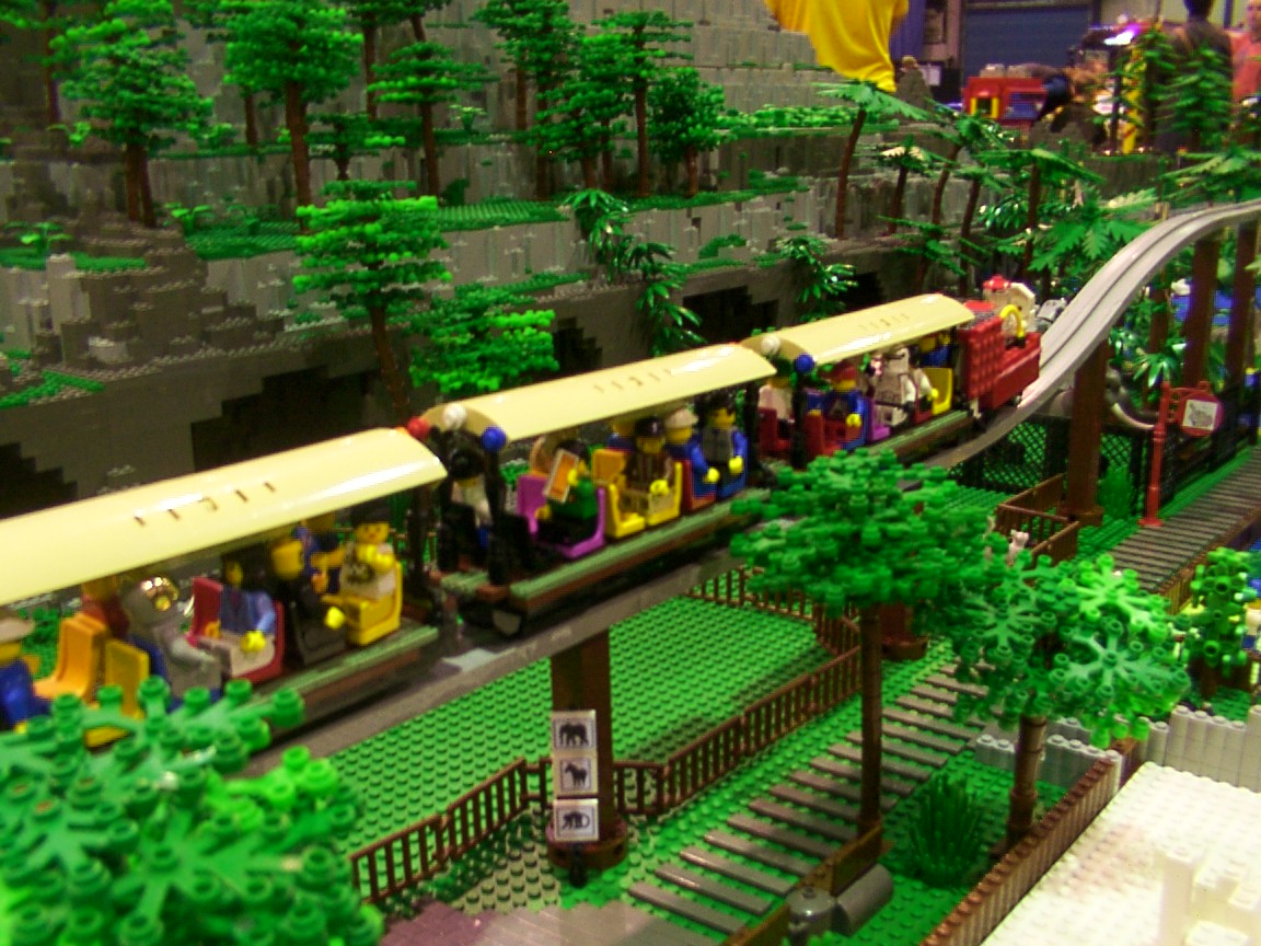 025_visiting_the_zoo.jpg