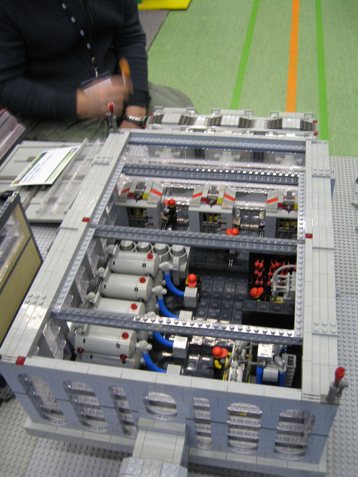105_dutch_moonbase.jpg