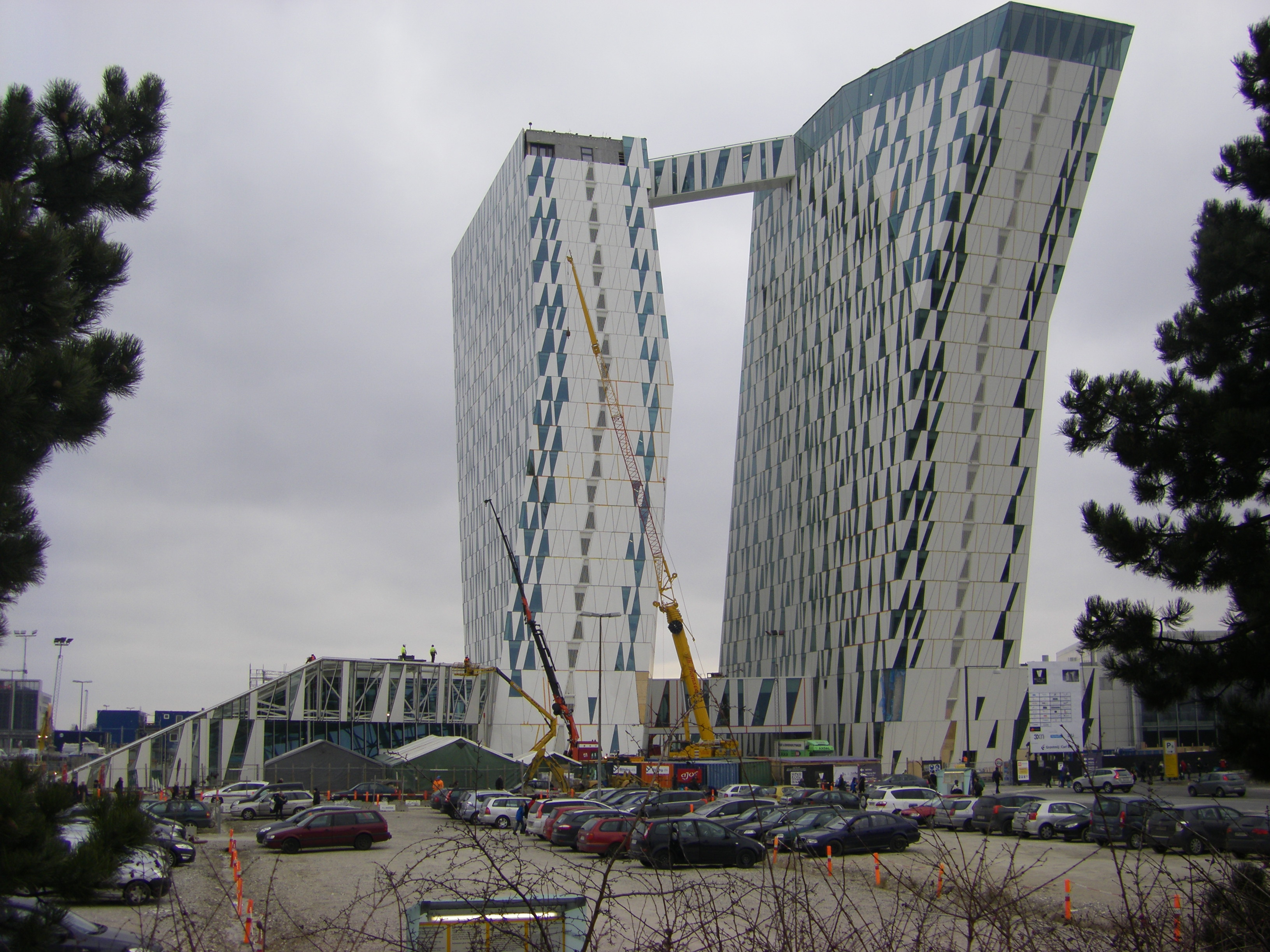 021-real-hotel.jpg