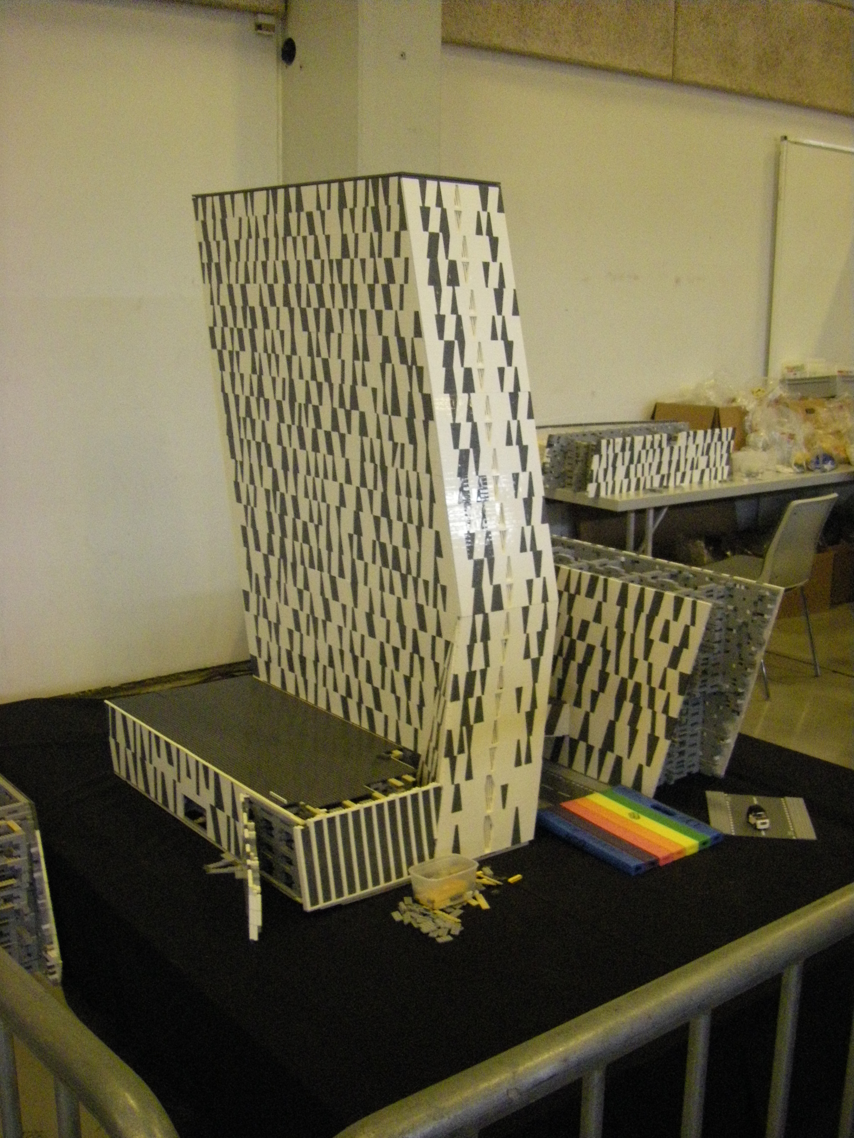 022-lego-hotel.jpg