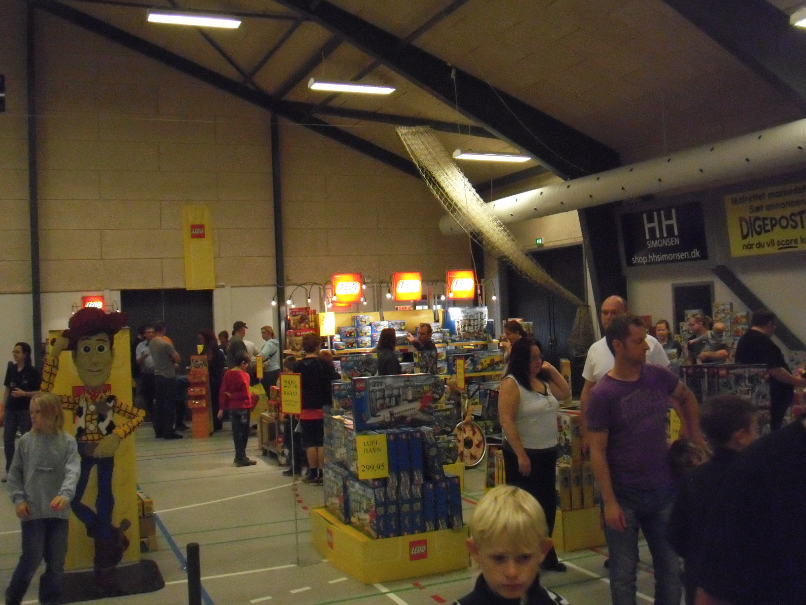 145_legoshop.jpg
