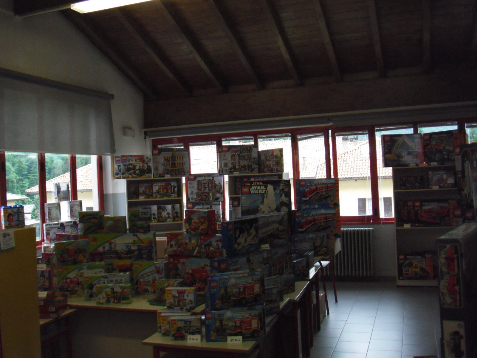 043-shop_2.jpg