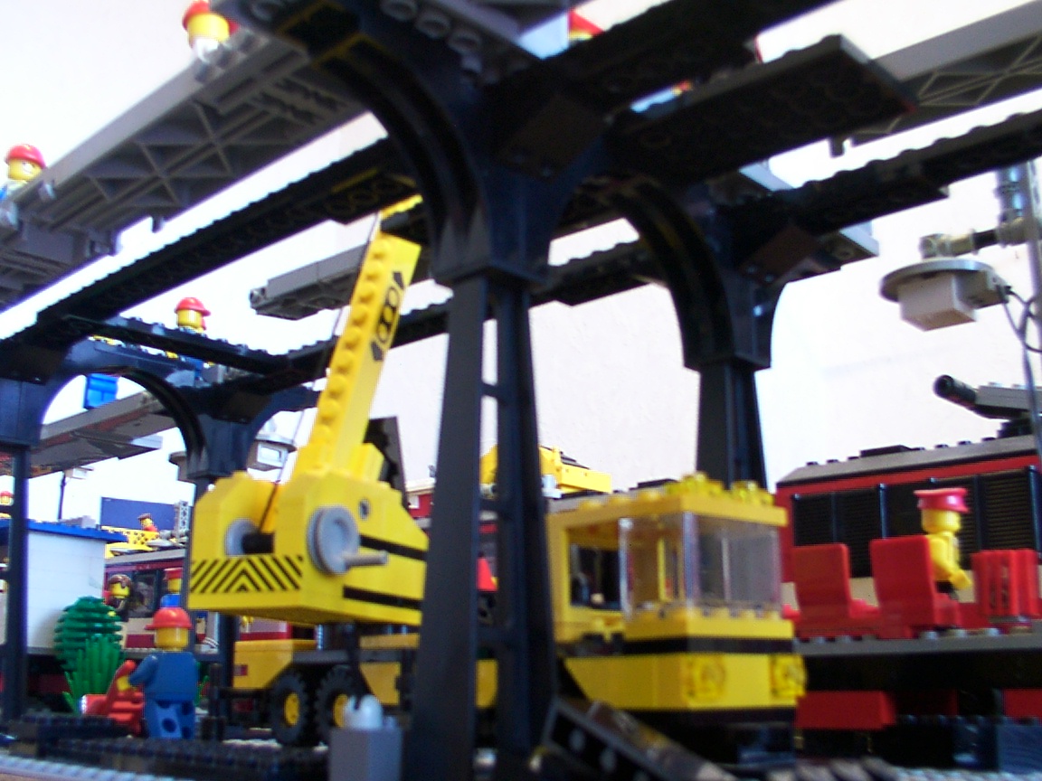 the_new_monorailstation_under_construction.002.jpg