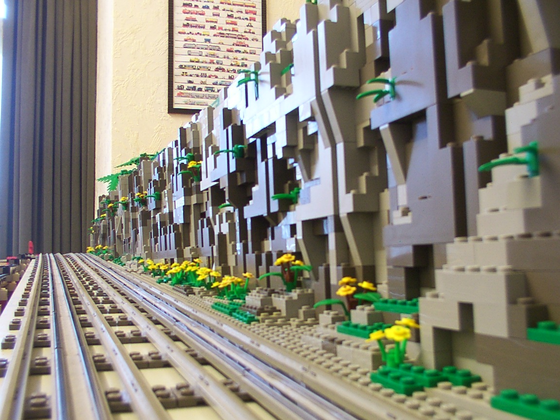 mountain_and_wall_in_progress_06.jpg
