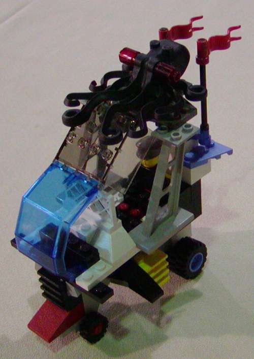 pc05-lego-octocar01a.jpg