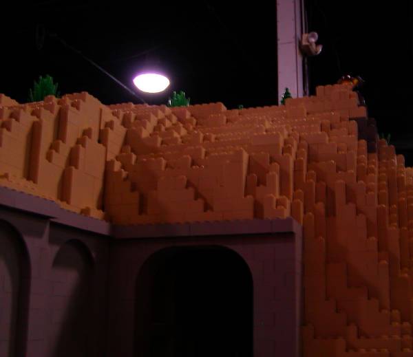 dvl1105-hill-04a.jpg