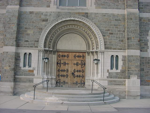 z_entrance.jpg