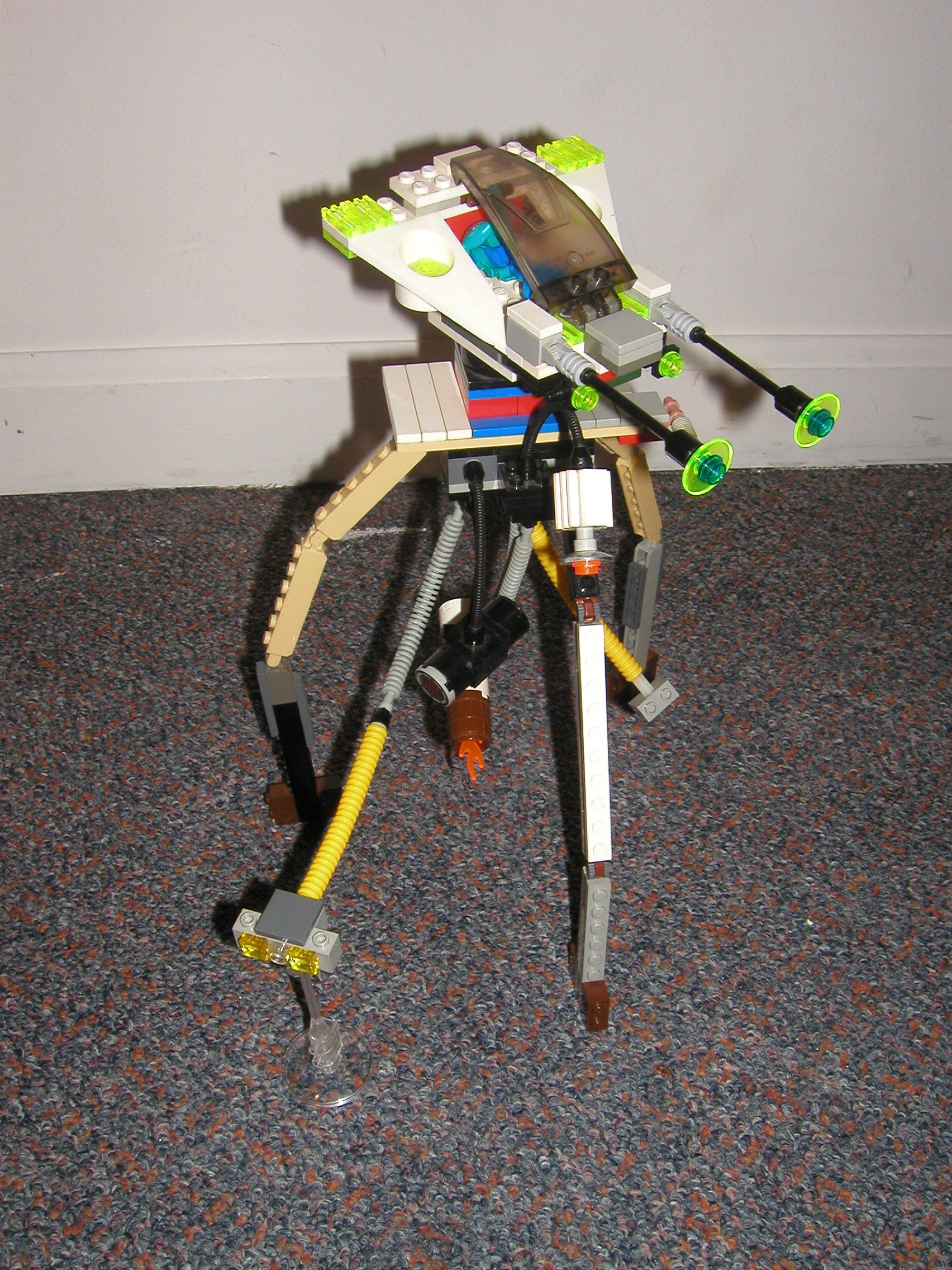 updated_lego_martian_battle_tripod_clear_view.jpg