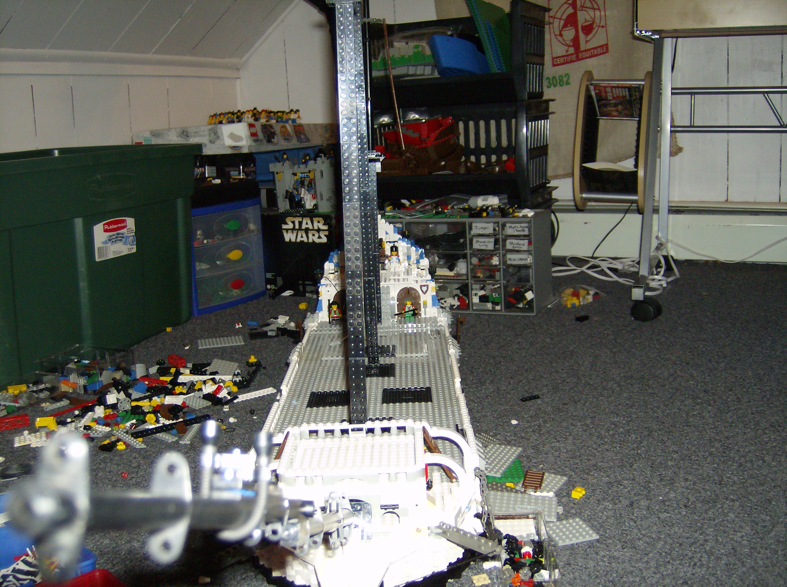 lego_frigate_front.jpg