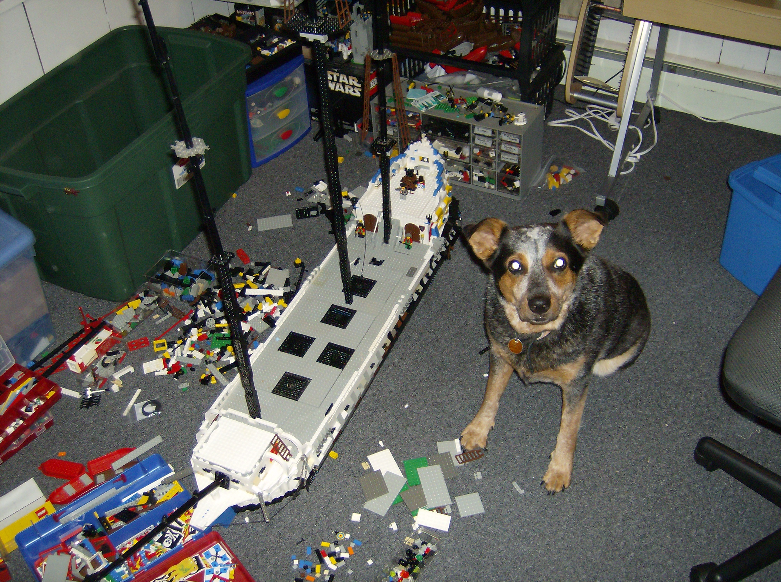 lego_ship_and_dog.jpg