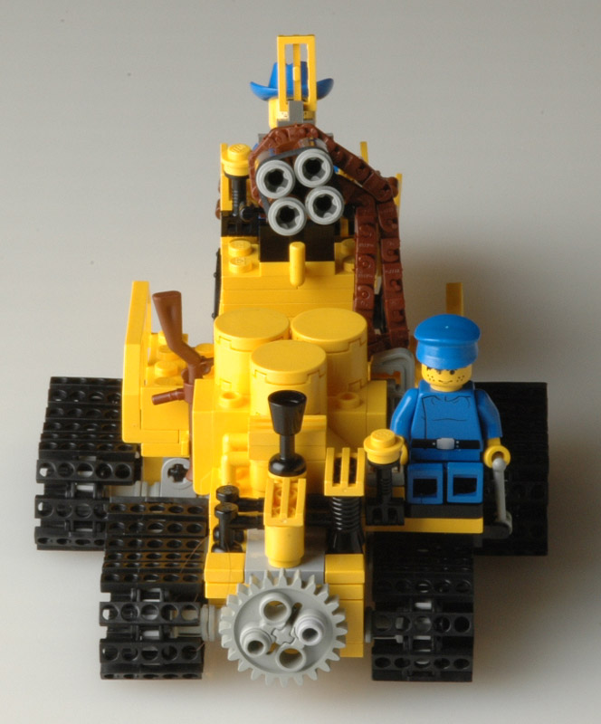 tractorb03.jpg