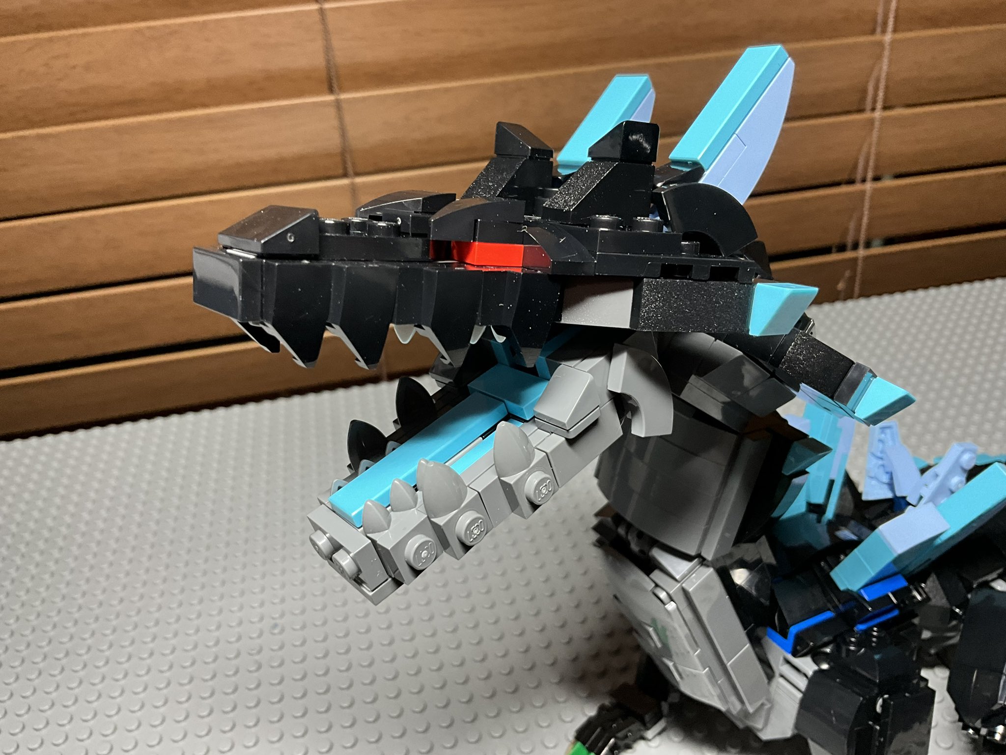fvfftfrwaac5j4k.jpg