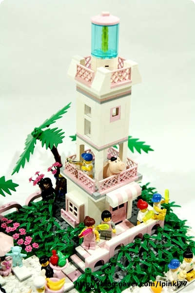 pinkbrick_lighthouse_004.jpg