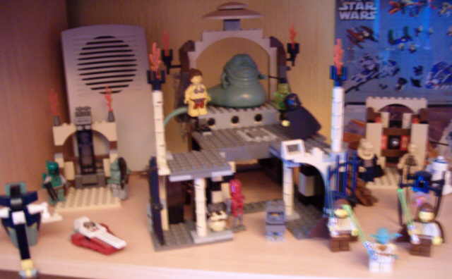 jabbas-palace-display.jpg