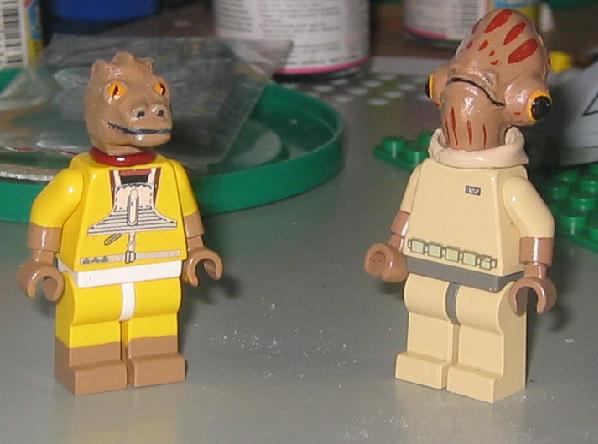 bossk_and_mon_calamari_officer.jpg