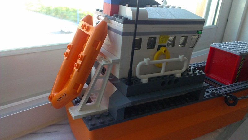 cargo-boat_2.jpg