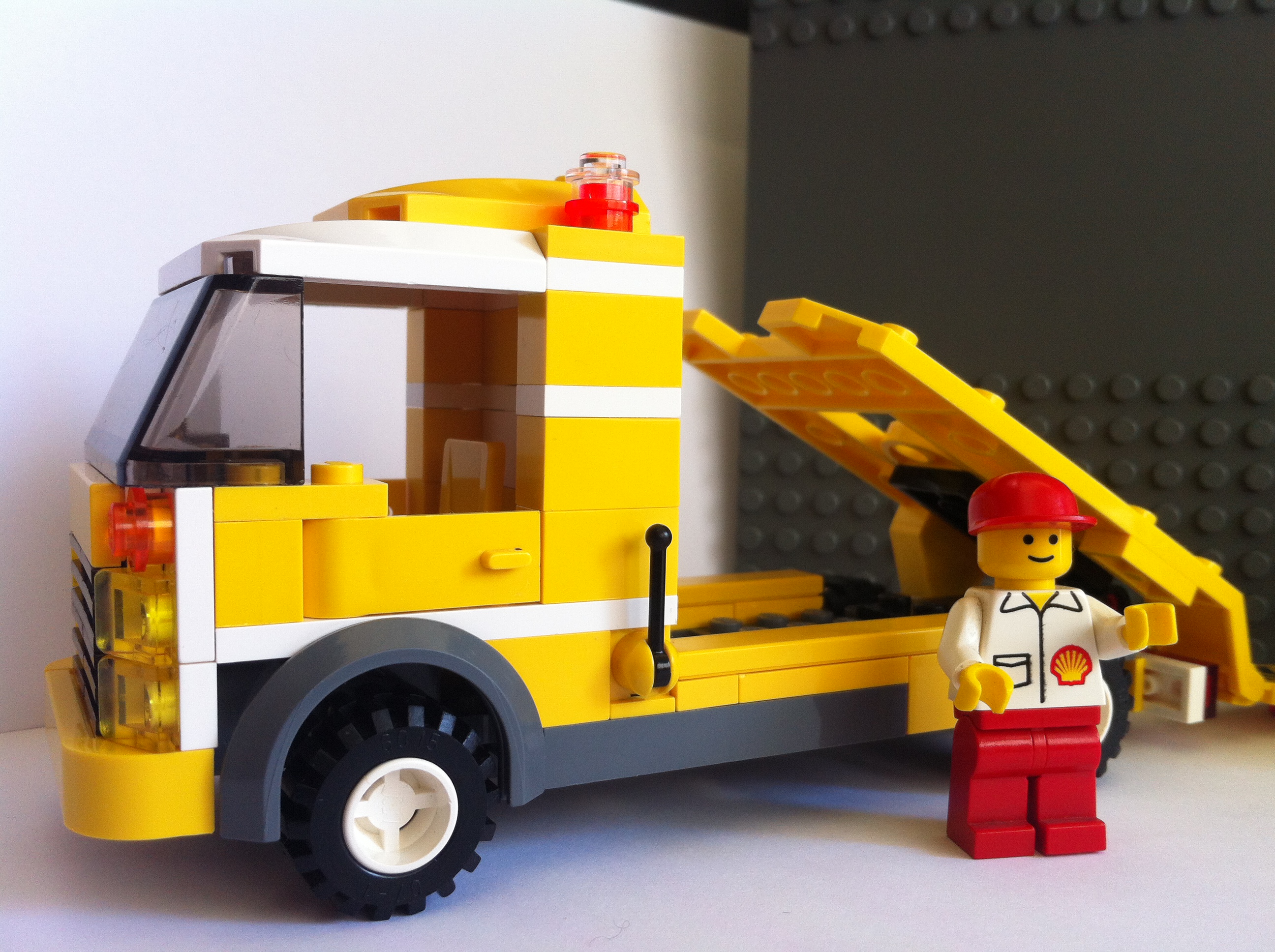 moc_towtruck_7.jpg