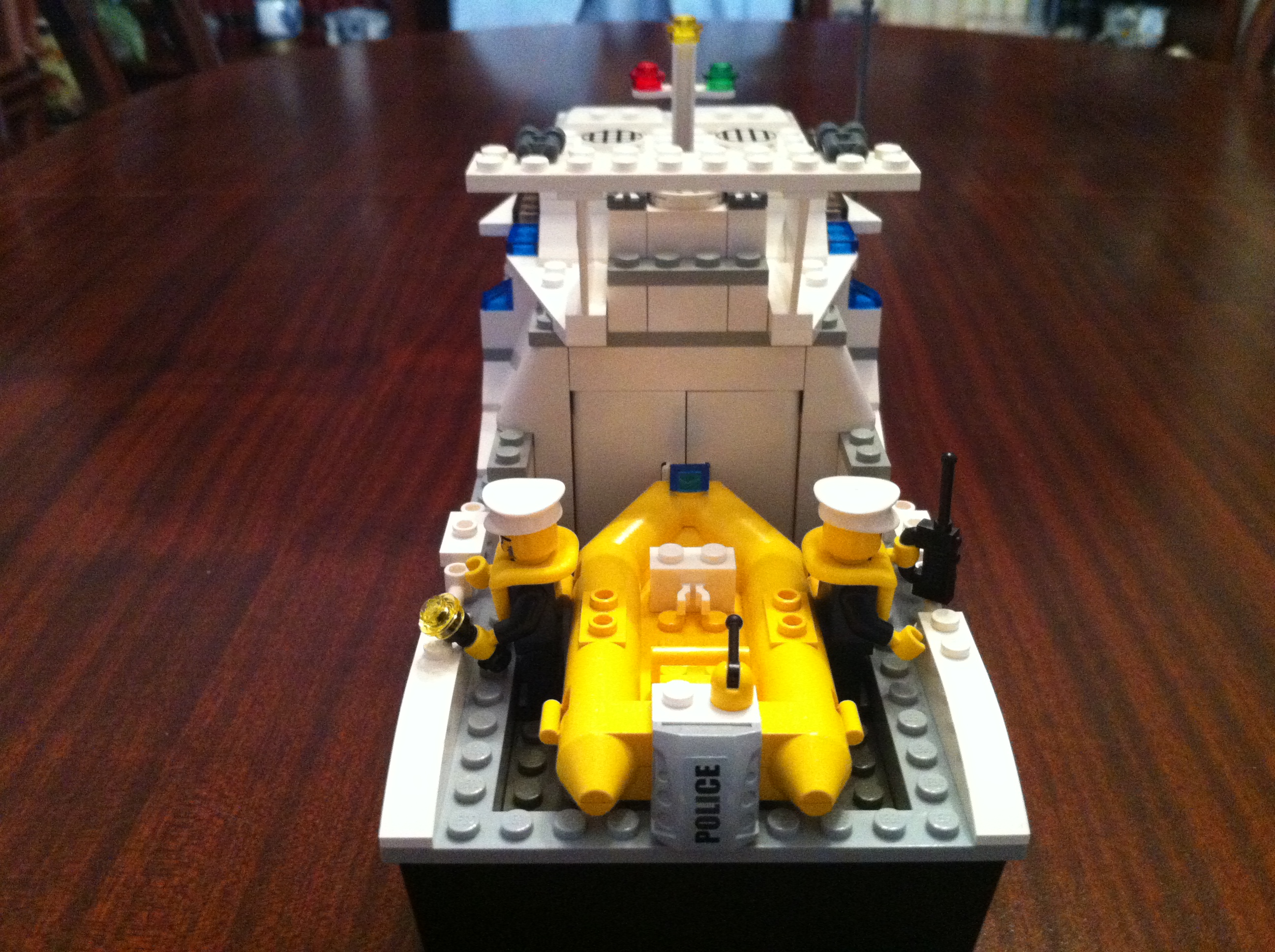 police_boat_2.jpg