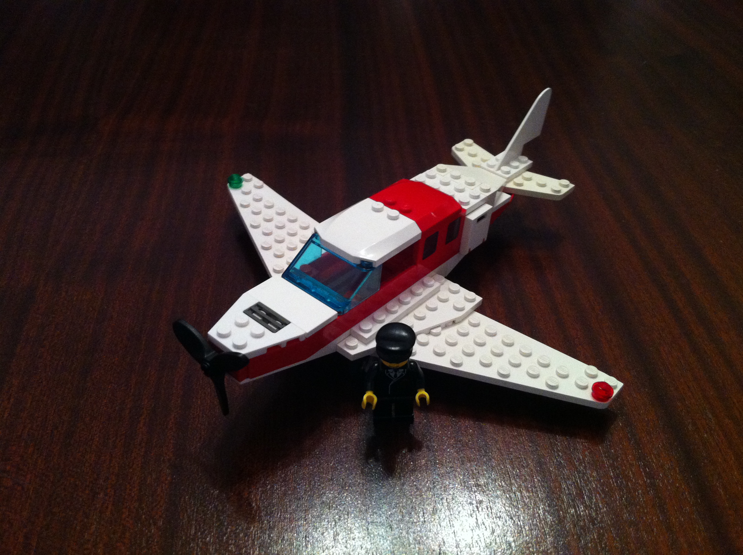 small_cargo_plane_7.jpg