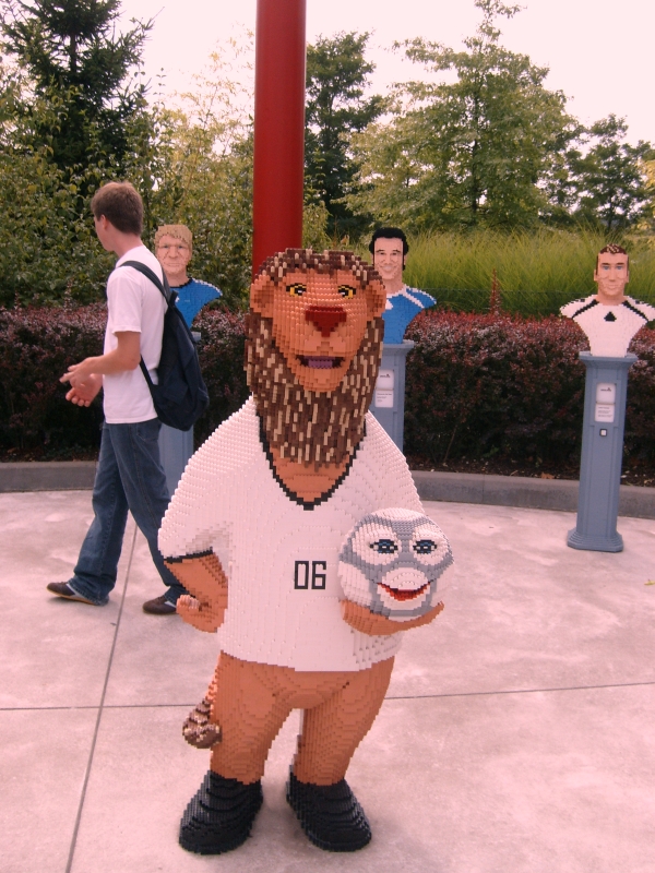 s7300182.jpg