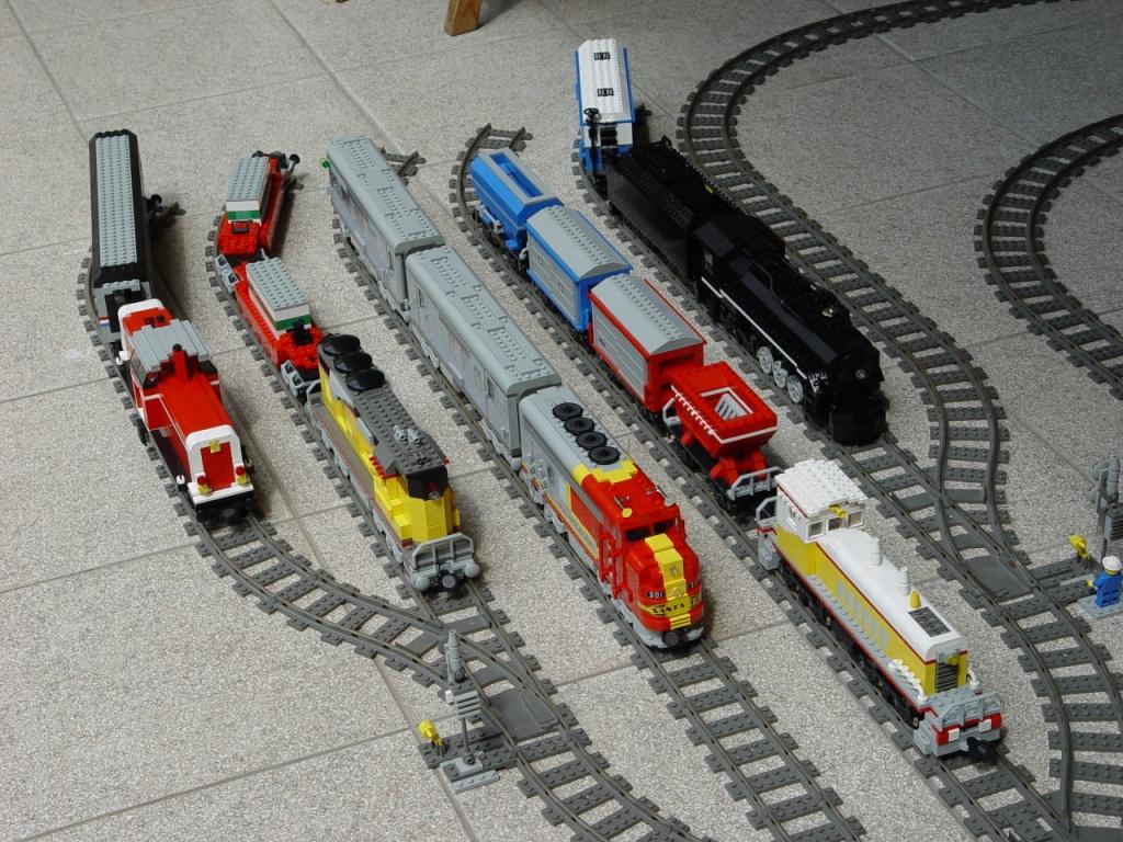 our_locos_2.jpg