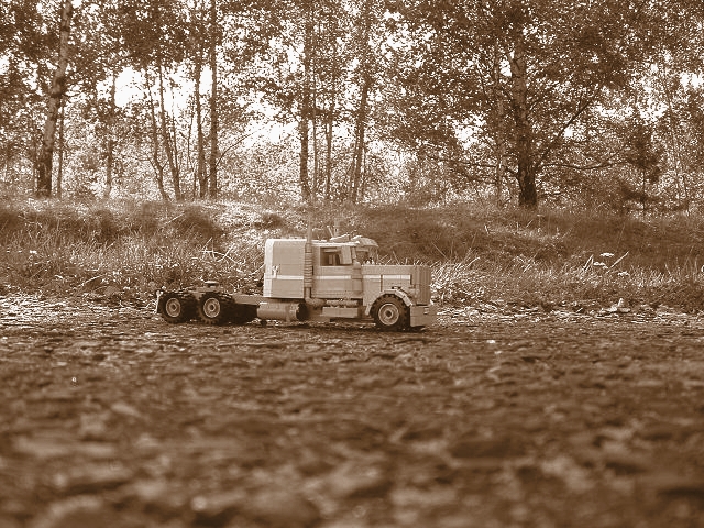 peterbilt.jpg