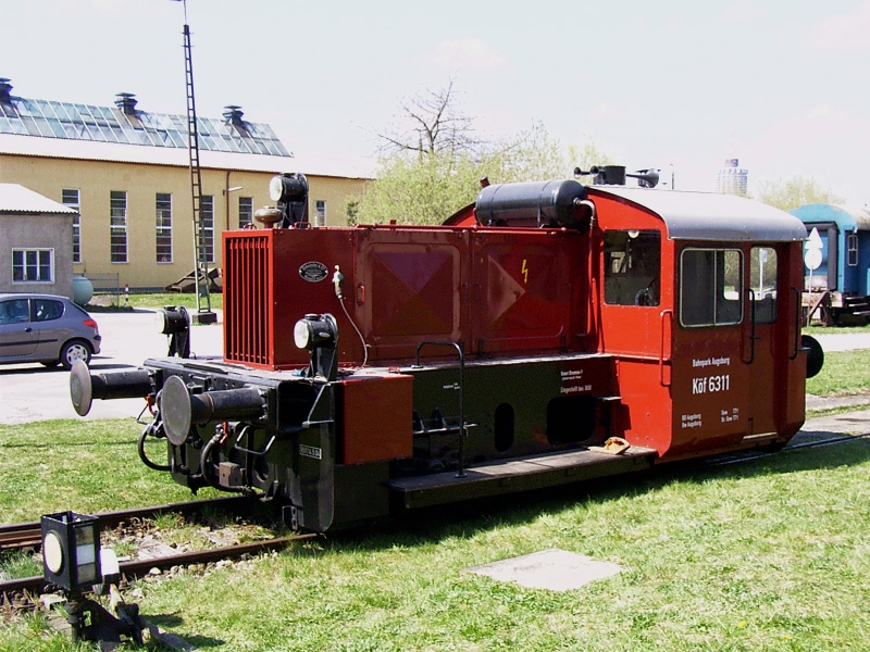 german_light_diesel_locomotive_kof_ii_6311.jpg