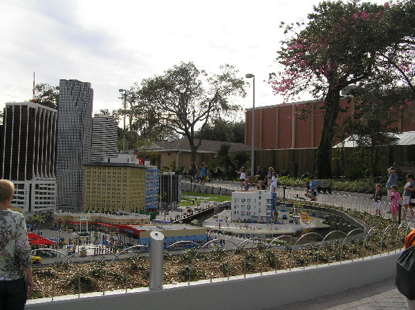 miniland-019.jpg