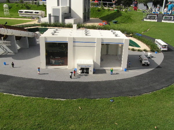 miniland-027.jpg