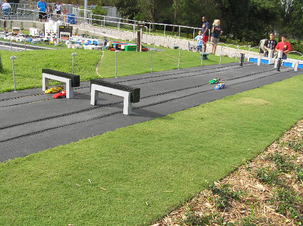 miniland-034.jpg