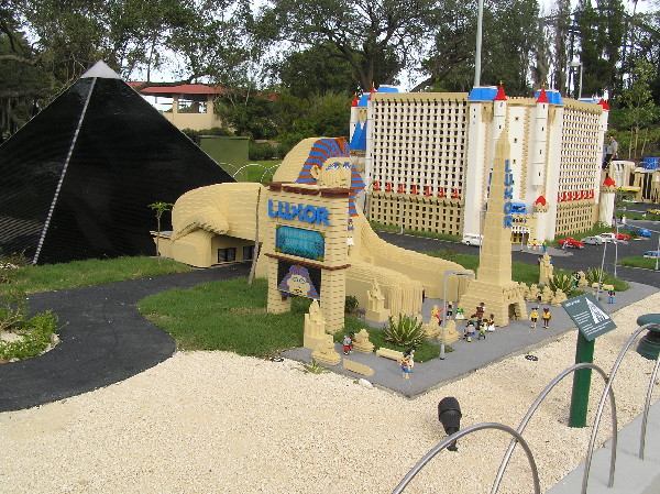 miniland-037.jpg