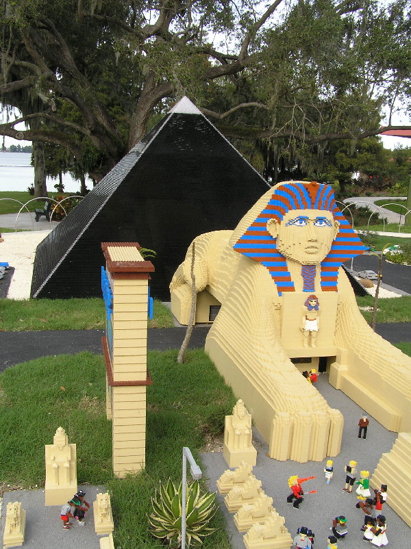 miniland-039.jpg