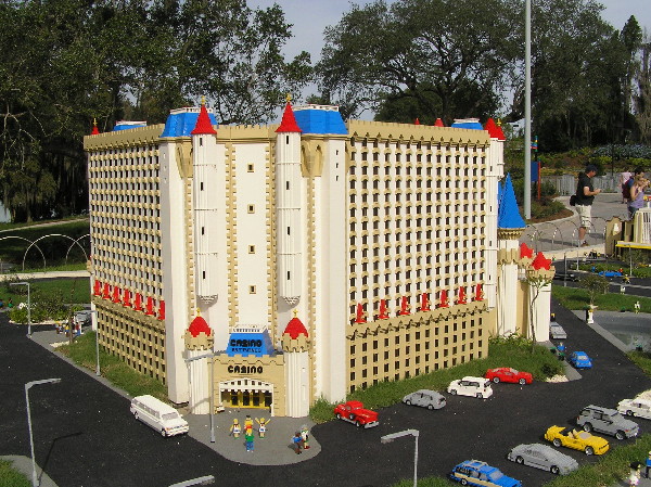 miniland-048.jpg