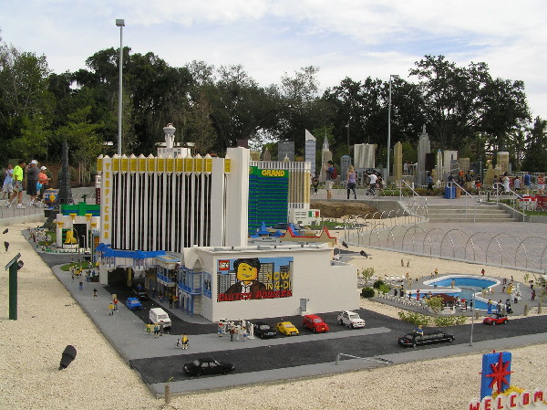 miniland-108.jpg