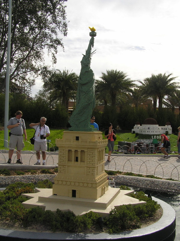 miniland-200.jpg
