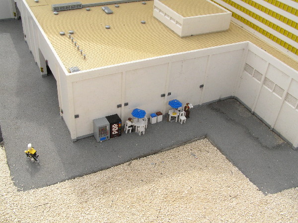 miniland-250.jpg