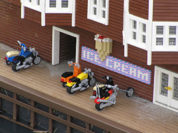 miniland-306.jpg