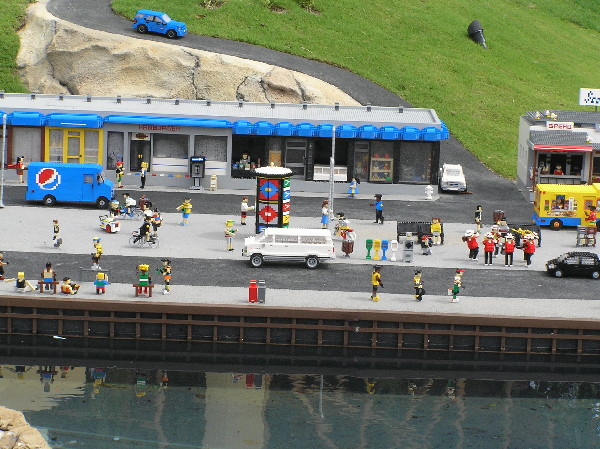 miniland-315.jpg