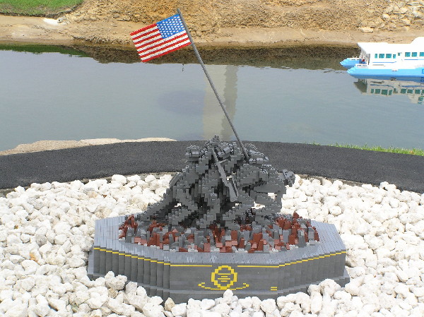 miniland-329.jpg